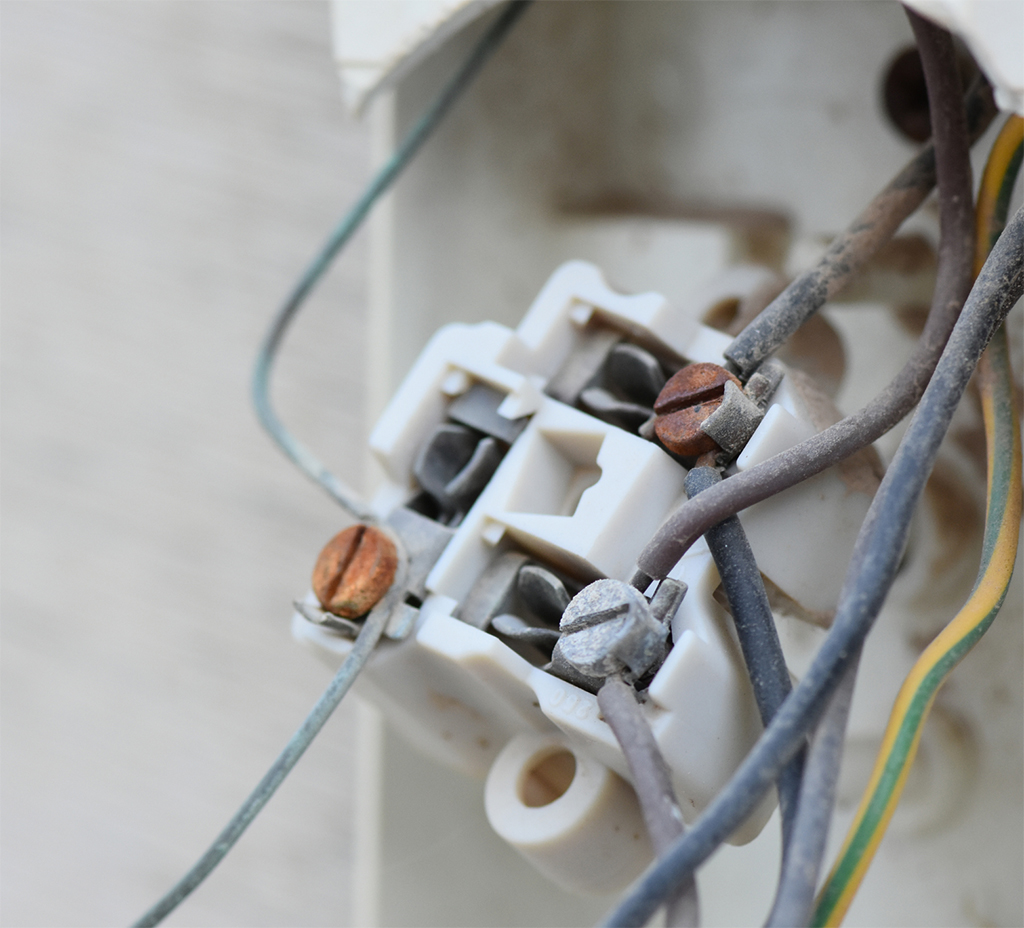 Signs Of A Neglectful Electrical Services Provider | Florence, SC